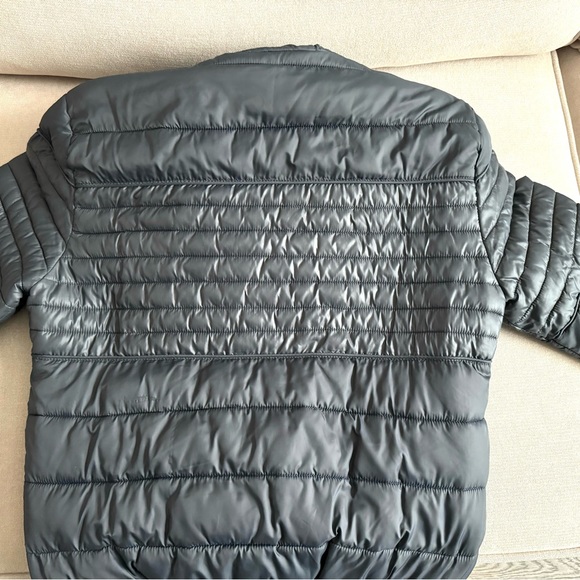 Jacket size small (Moosr Knuckles) - Picture 6 of 10
